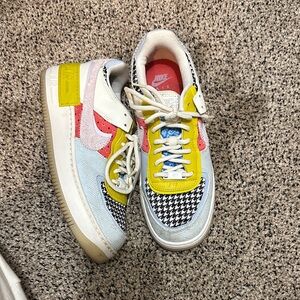Nike Womens Yellow and Pink Sneakers